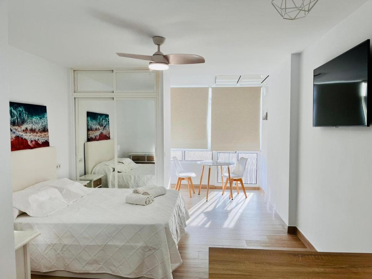 Апартаменти Moderno Y Nuevo Apartamento Playa Бенальмадена Екстер'єр фото